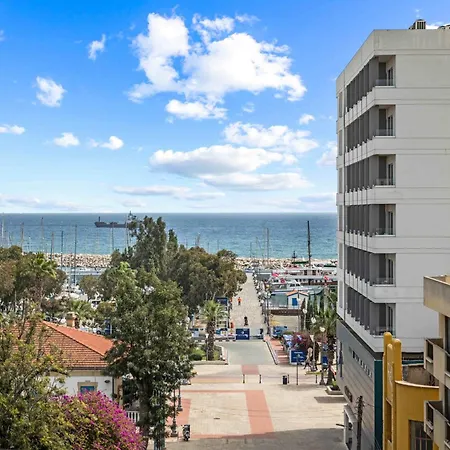 Appartamento Phaedrus Living: Seaside Phinikoudes Flat Larnaca